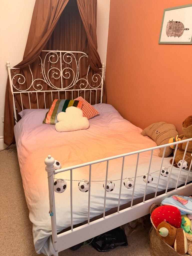 Ikea White Metal double Bed Frame – Good Condition, Single Size