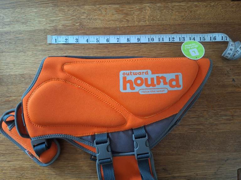 Outward Hound dog life jacket - Large size - Brand new