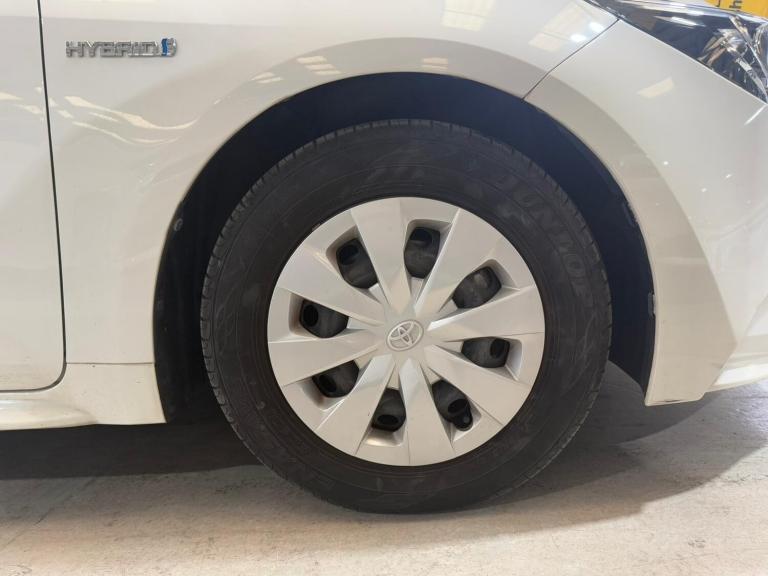 2020 Toyota Prius 1 790 CC TOYOTA COROLLA TOURING Hybrid