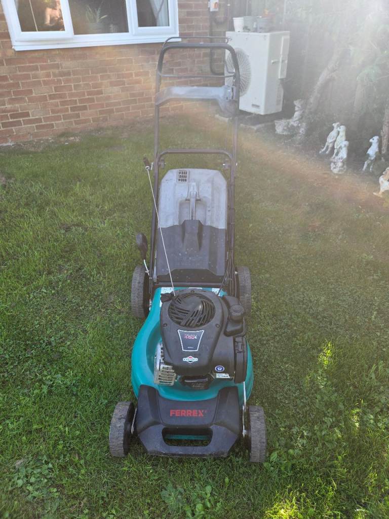 Lawnmower 