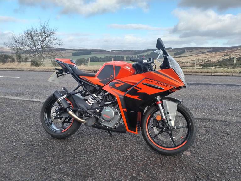 2023 KTM Rc390