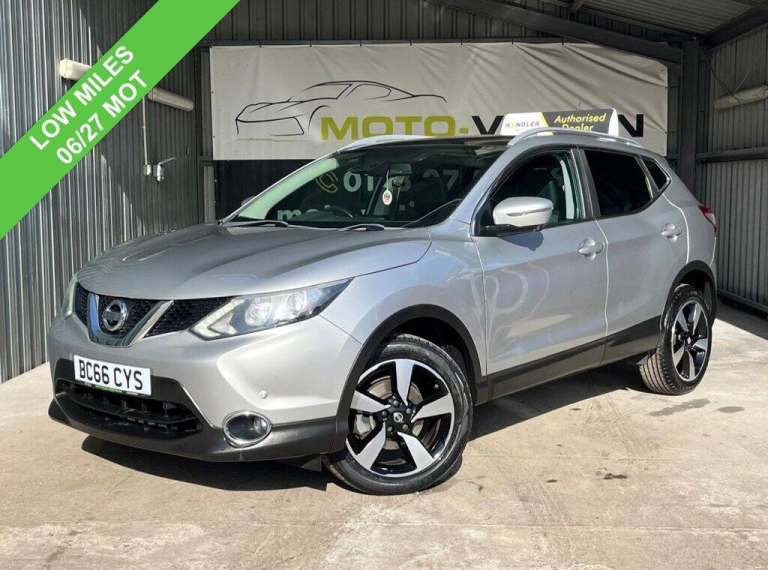 2016 Nissan Qashqai 1.2 DIG-T N-Connecta SUV 5dr Petrol Manual 2WD Euro 6 (s/s) (115 ps) HATCHBAC...