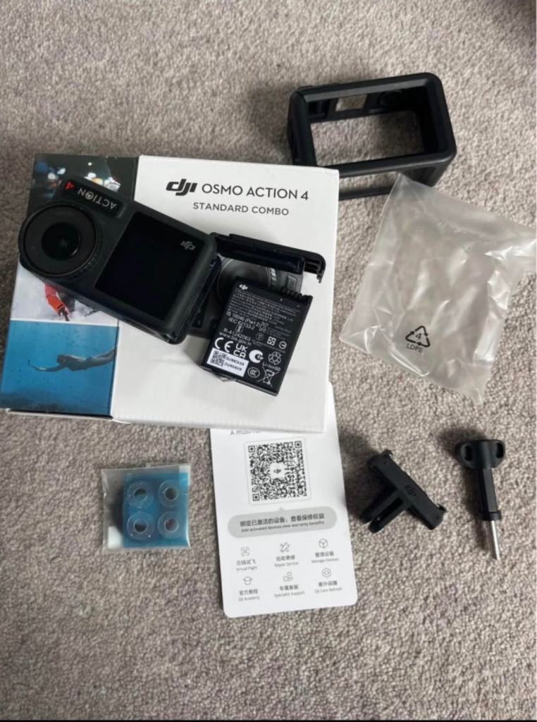 DJI Action 4 -Looks new