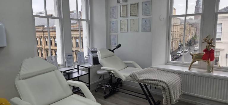 Beauty, Nail or Tattoo Corner Studio Space Glasgow