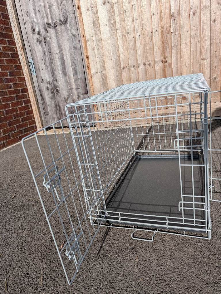 Large  2 door Dog Crate with tray and small water bowl
