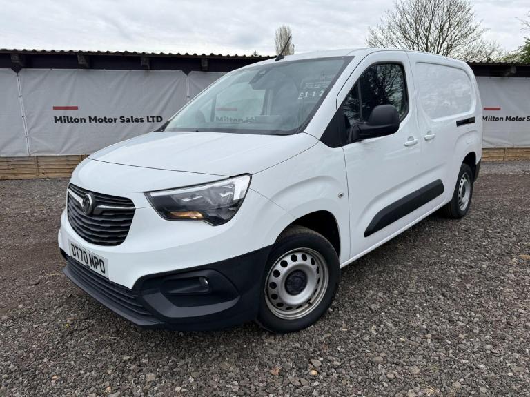2021 Vauxhall Combo 2300 1.5 Turbo D 130ps H1 Edition Van Auto PANEL VAN DIESEL Automatic