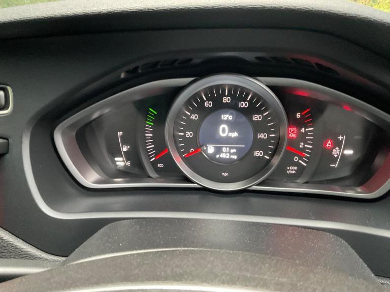 2015 Volvo V40 D2 Cross Country Lux Nav 5dr HATCHBACK DIESEL Manual