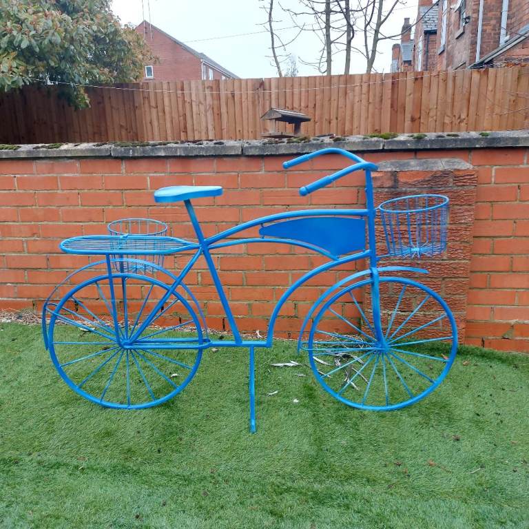XXL garden bike planter