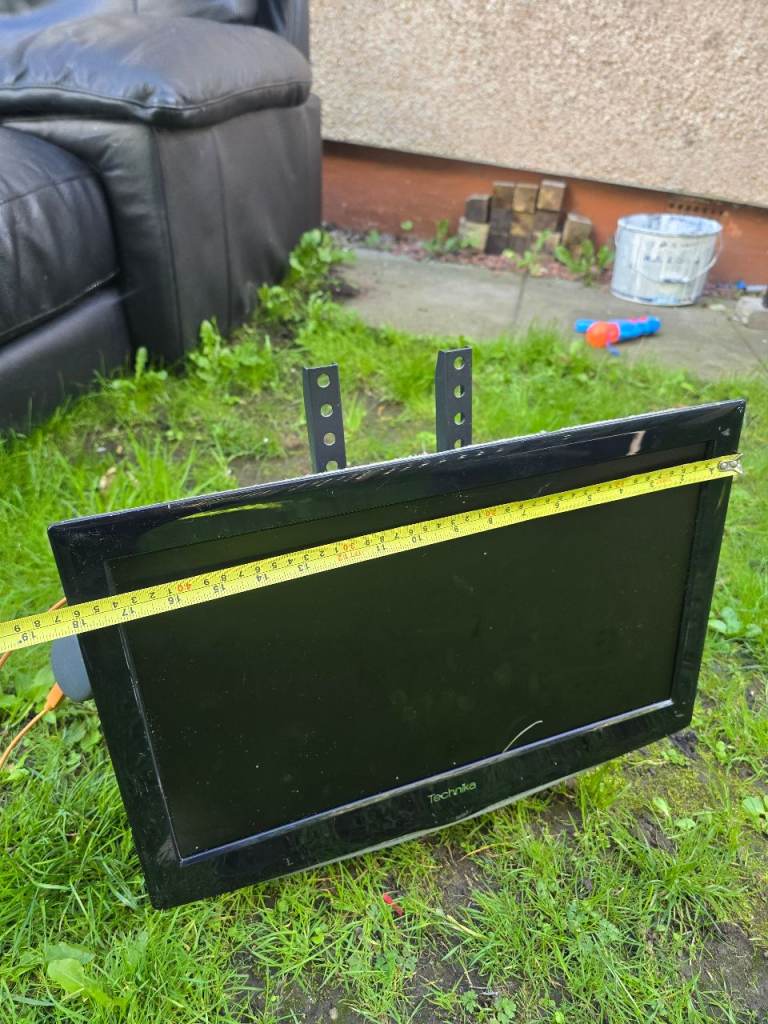Technika 32-inch TV ـە.