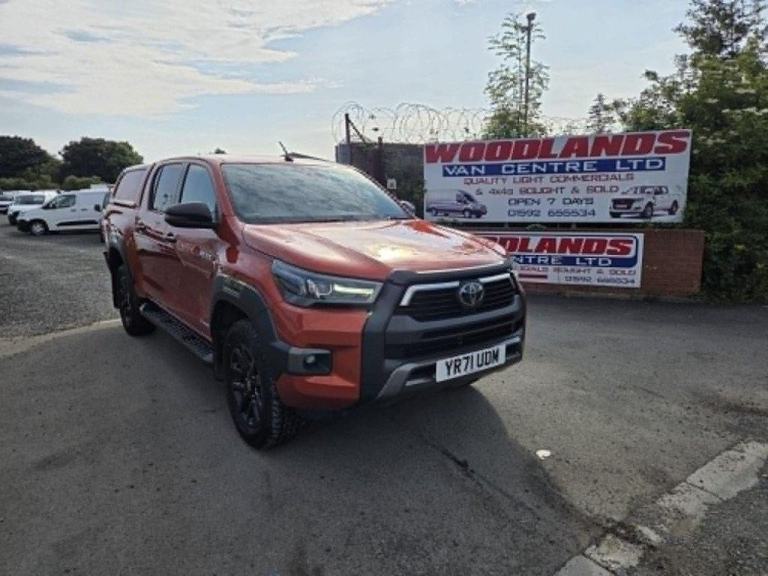 2021 ON 71 PLATE TOYOTA HILUX INVINCIBLE X D4D 4X4 D-CAB PICKUP 3.8TD ULEZ FREE 