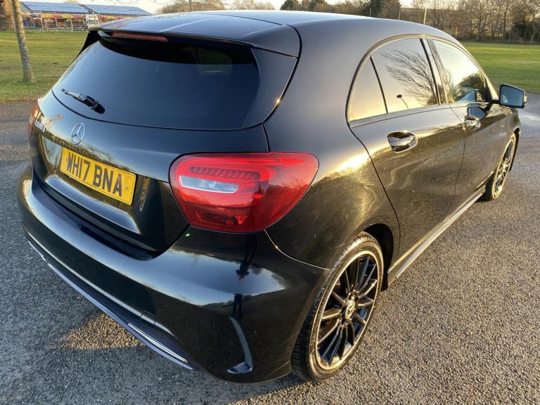 MERCEDES-BENZ A CLASS 1.5 A180d AMG Line 2017