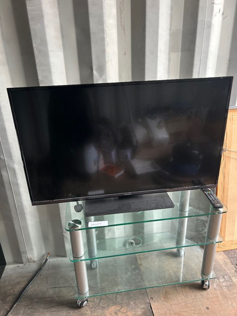 Panasonic 43” TX-43GX550B LED TV  with remote 