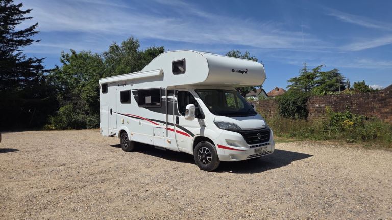 Sunlight A72 6 berth luxury motorhome 
