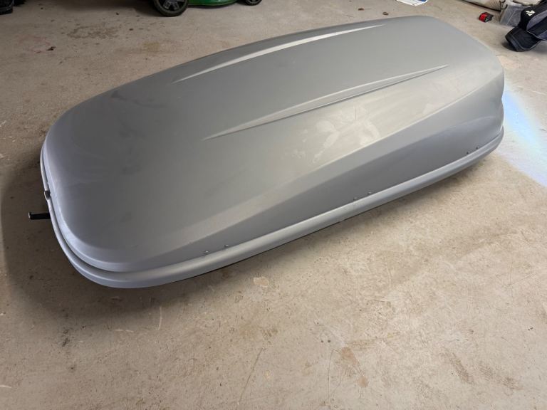Halfords roof box 
