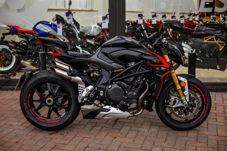 MV Agusta Brutale 1000 RR ! LOW MILES ! RARE ! CARBON ! OHLINS ! STUNNING