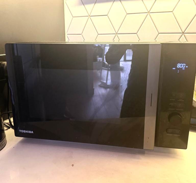 Toshiba Microwave Oven 