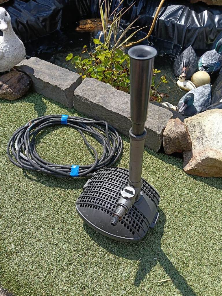 pondXpert 1513 2000 Pond Pump with Fountain Attachment