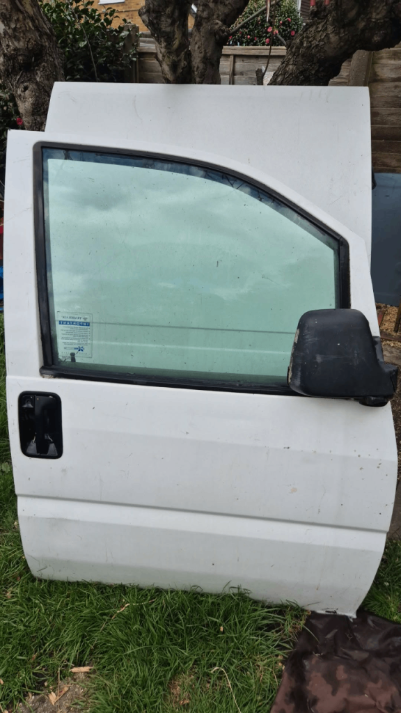 Citroen dispatch. Fiat scudo. Peugeot expert drivers front door 