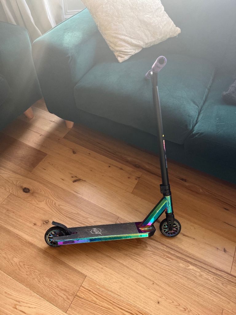 Invert series 6 stunt scooter 