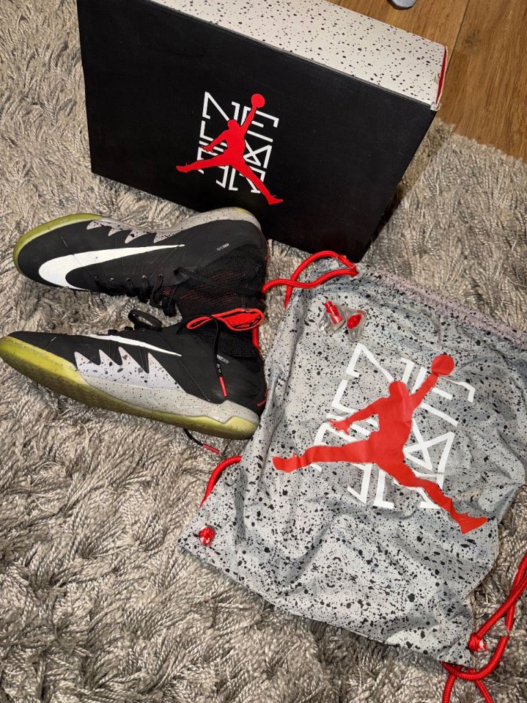 Nike HypervenomX Proximo Turf NJR Neymar X Jordan 820118-006 Size Uk 6.5