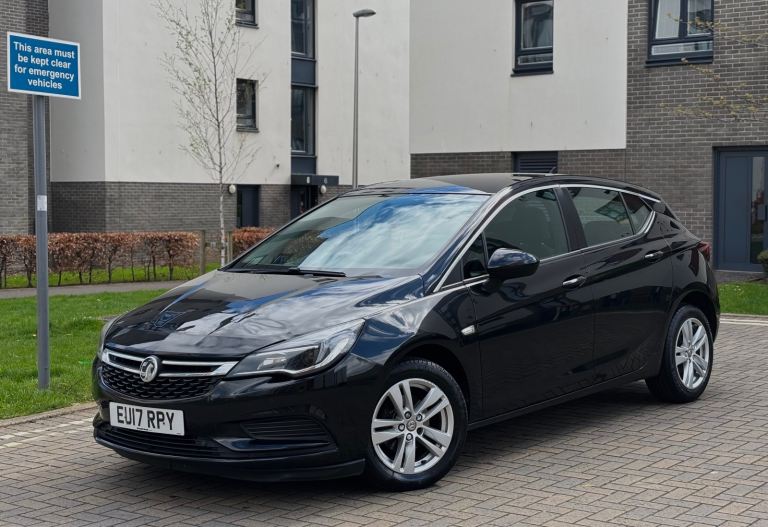 Vauxhall, ASTRA, Hatchback, 2017, Manual, 1598 (cc), 5 doors