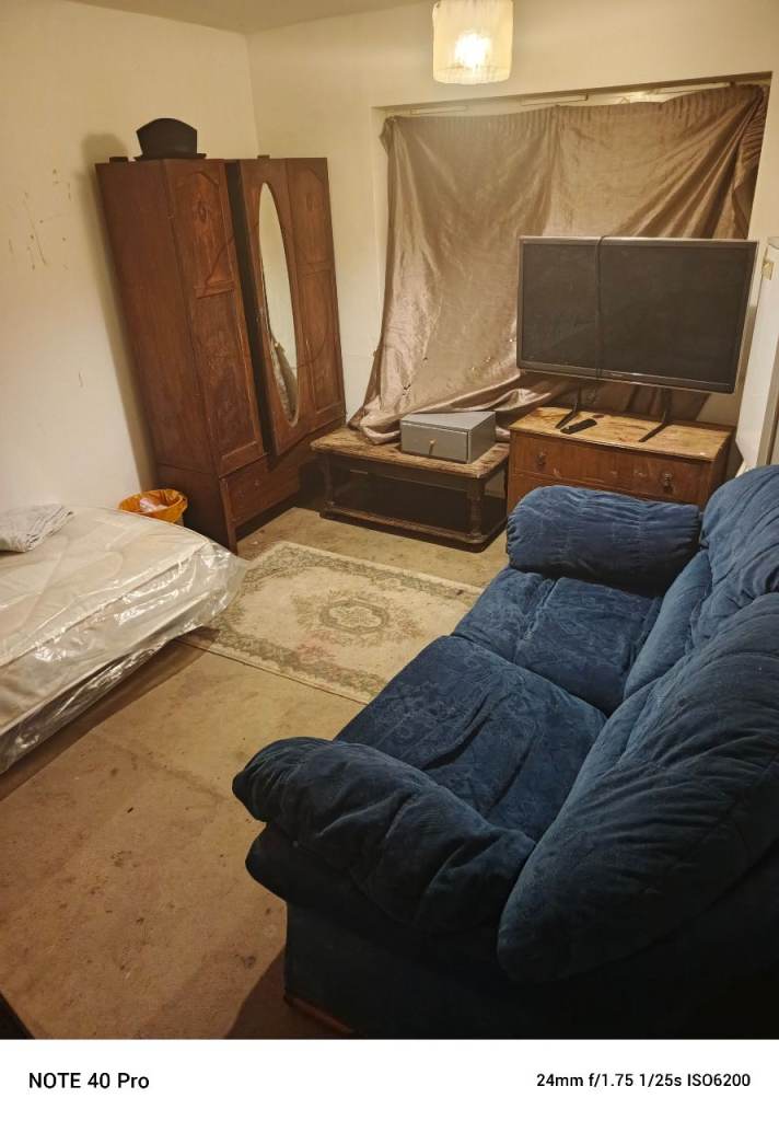 Double Room Available 