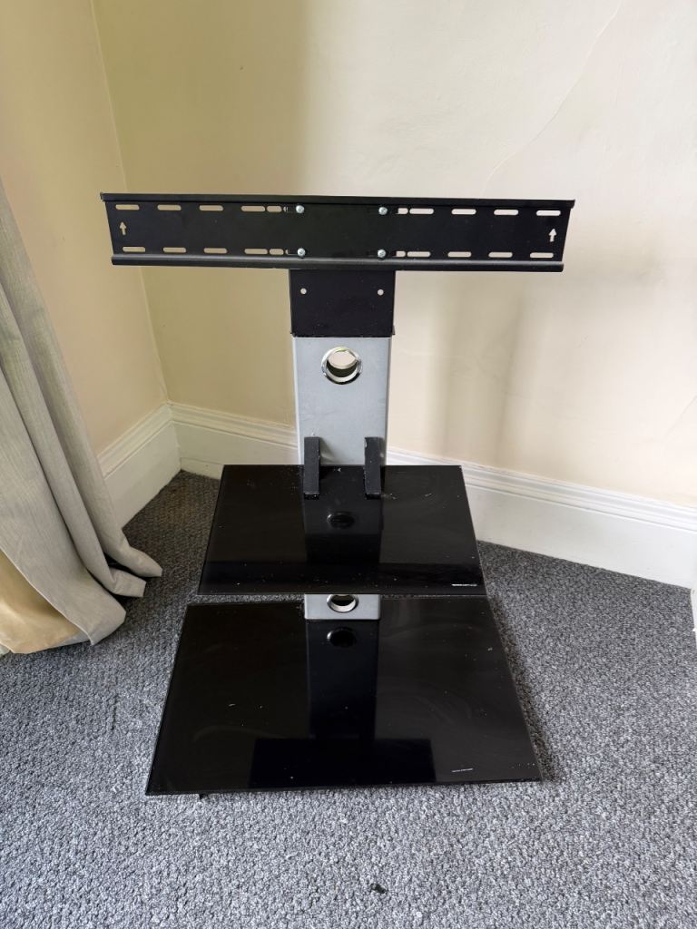 Tv Stand suitable for up to 65inch tv 