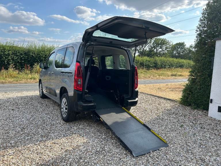 13,000 miles Wheelchair Accessible Citroen, BERLINGO, MPV, 2021, Manual, 1499 (cc), 5 doors