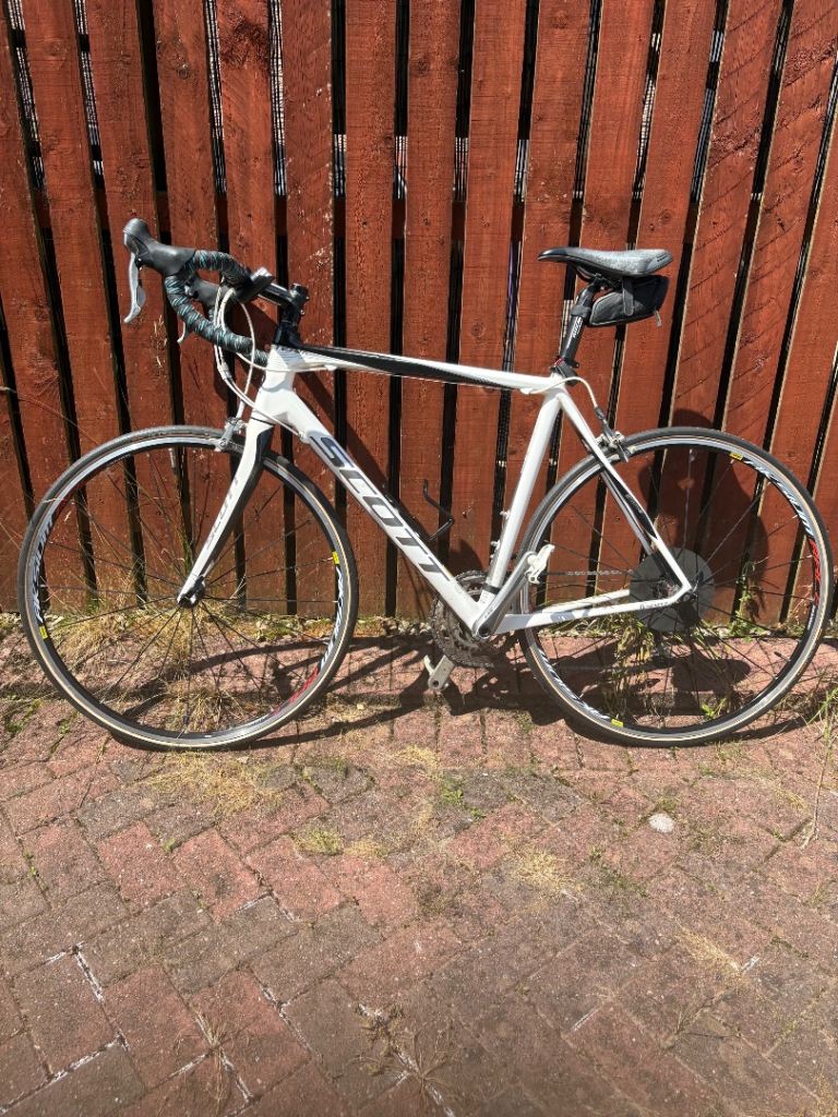 Scott Road Bike – White, Good Condition