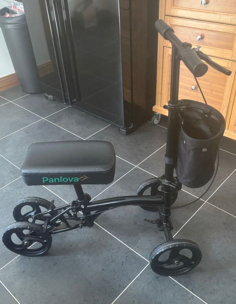 Panlova Knee Scooter