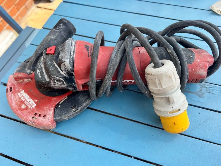 Hilti DCG 125-s Angle Grinder – Fair Condition