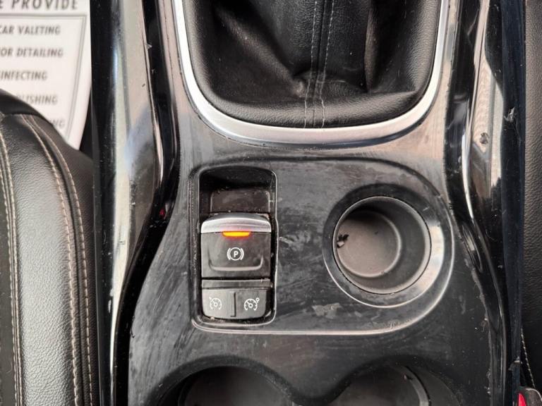 2018 Renault Kadjar 1.2 TCe Dynamique S Nav SUV 5dr Petrol Manual Euro 6 (s/s) (130 ps) HATCHBACK...