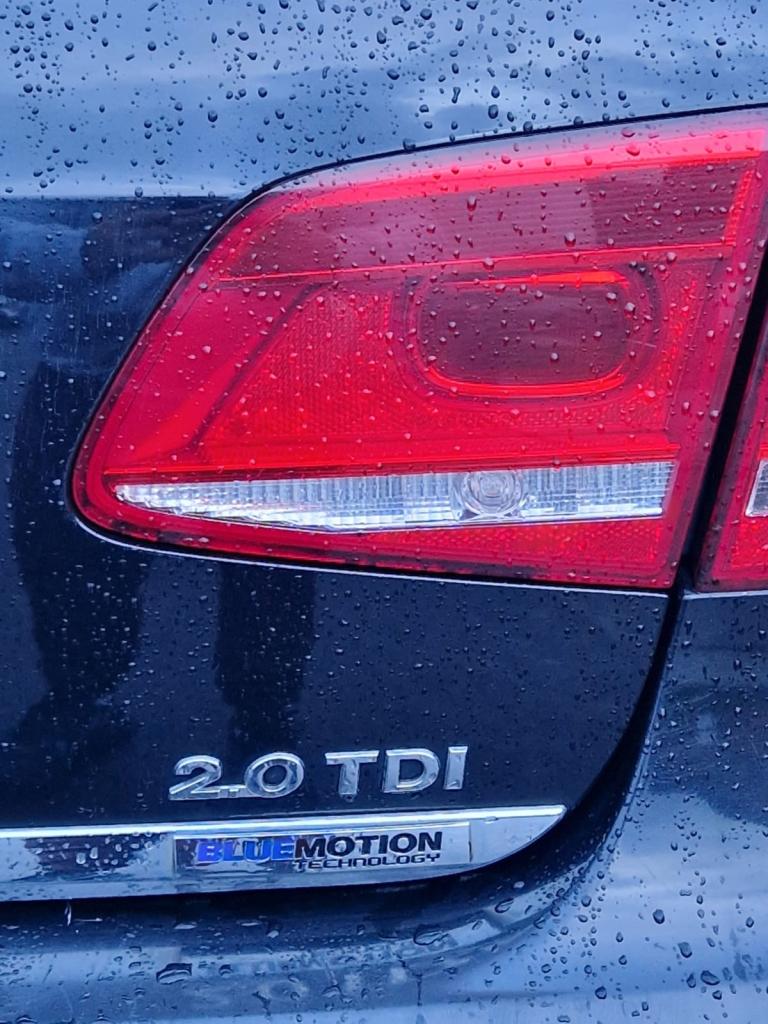 Volkswagen, PASSAT, Saloon, 2012, Manual, 1968 (cc), 4 doors