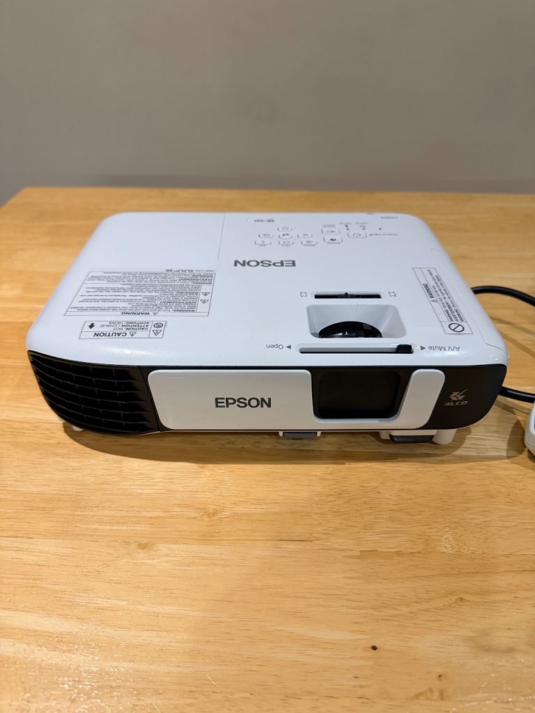 Epson EB X41 Projector