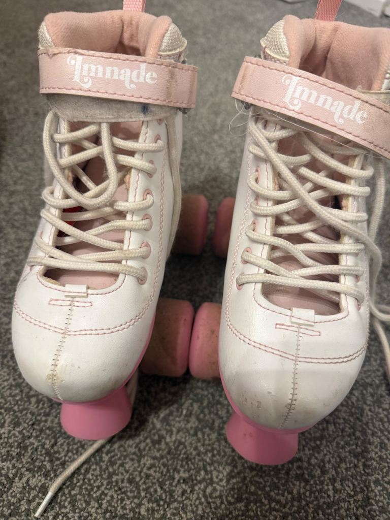Girls Rollerskates