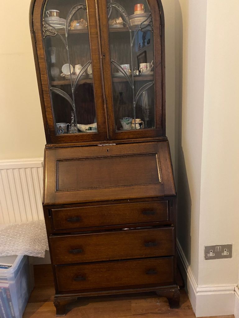 Writing desk/bookcase