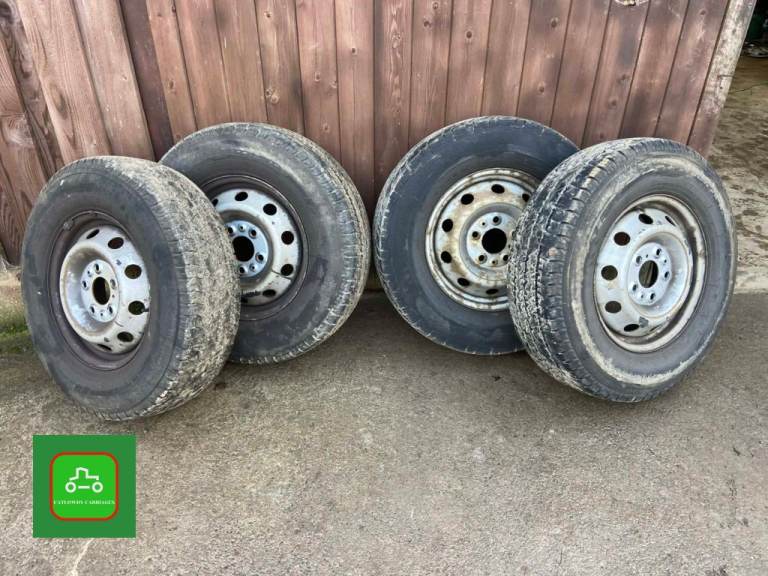 FIAT / PEUGEOT / CITROEN SET OF 4 WHEELS WITH VERY GOOD TYRES 255/75 R 16C