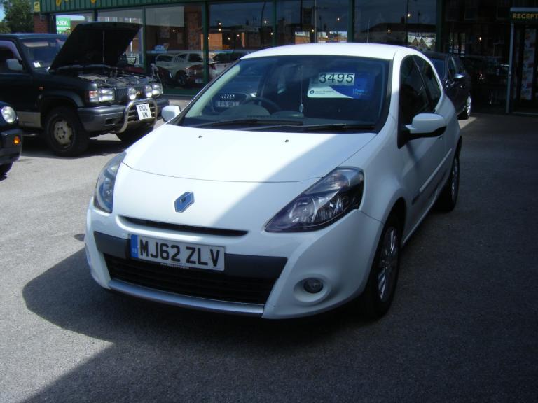 2012 Renault Clio 1.2 16V Expression+ 3dr HATCHBACK Petrol Manual