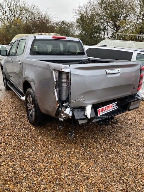 2024 Isuzu D-Max 1.9 DL40 Double Cab 4x4 DAMAGED REPAIRABLE SALVAGE PICK UP Diesel Manual
