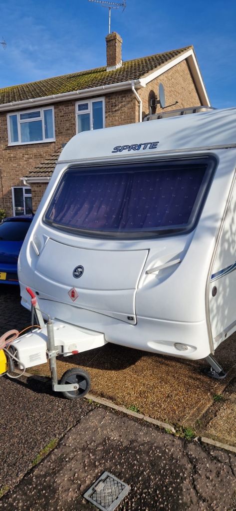 2008 SPRITE QUATTRO 6 BERTH TWIN AXLE CARAVAN 