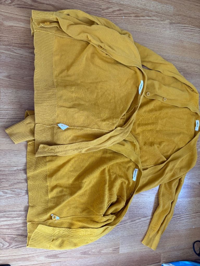 3 mustard cardigans (3-4 years) FREE 
