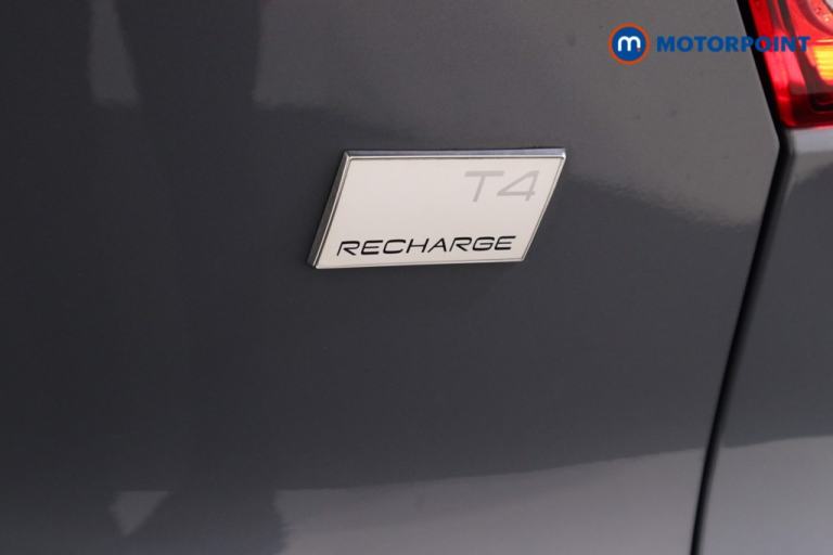 2022 Volvo XC40 1.5 T4 Recharge PHEV Plus Dark 5dr Auto SUV Hybrid Automatic