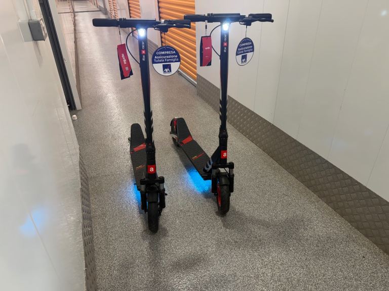 Aprilia RS2 EVO Electric Scooter - BRAND NEW, Unused