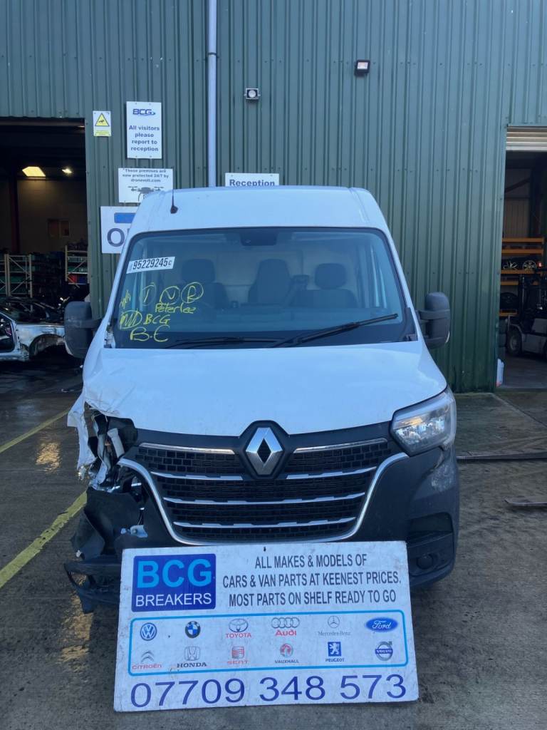 2022 renault master parts breaking