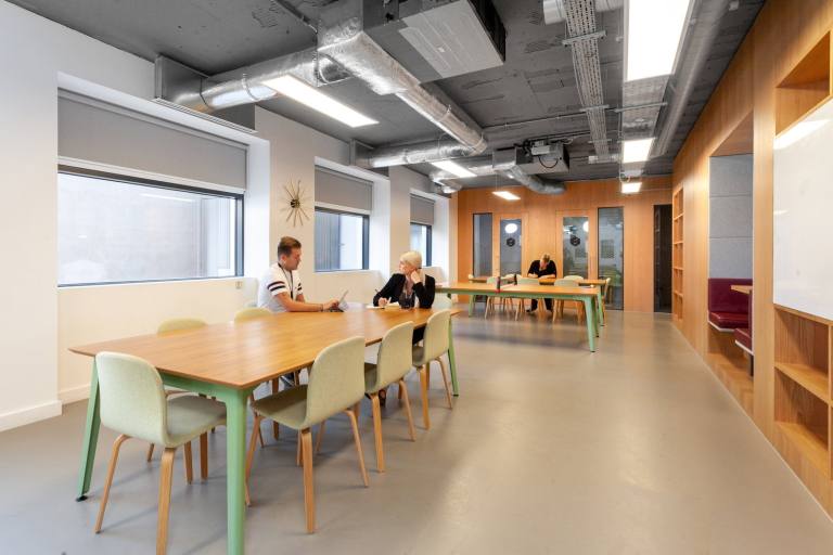 Birmingham - B3 3HN \ Office Space with 5 Desks and All Services Included