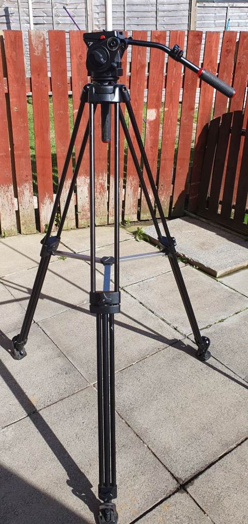 Pro Camera Tripod