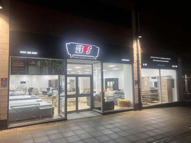 **Urgent sale*** Furniture showroom for sale in the heart of Manchester