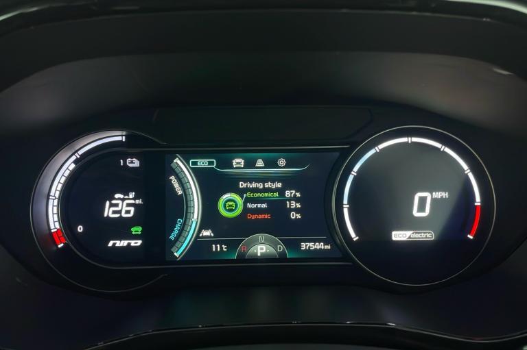  Kia Niro Electric 64kwh 2 Suv 5dr Electric Auto 201 Bhp Electric