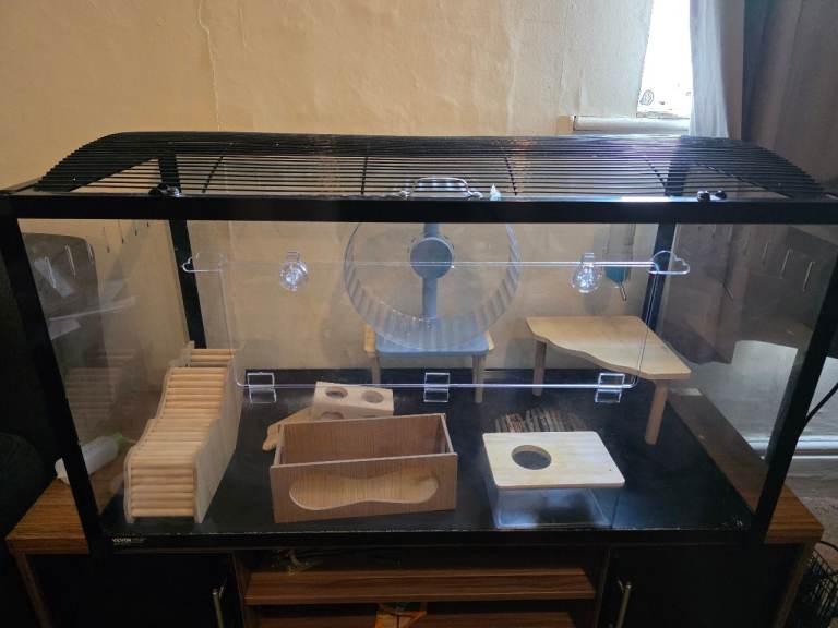 Large hamster cage with accessories 