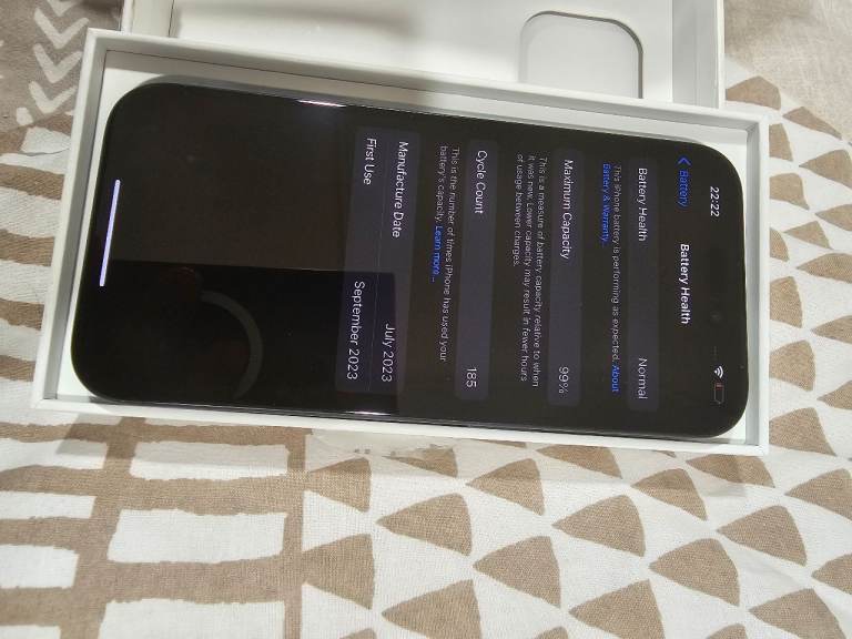 Iphone 15 pro 5g 128gb unlocked 99%bat £350